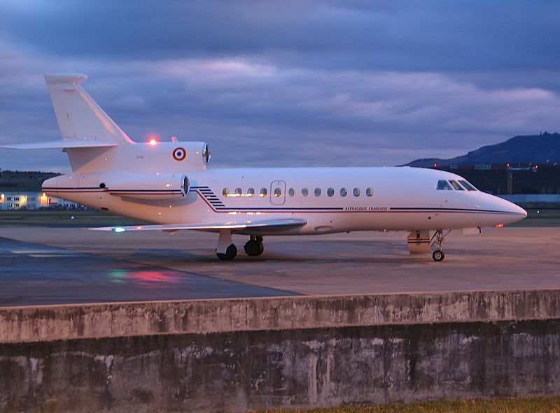 Dassault Falcon 900A français