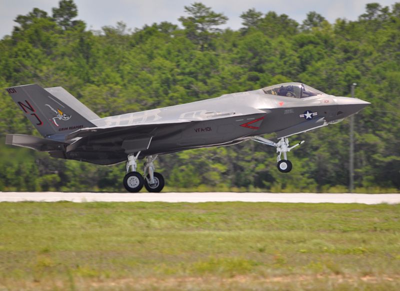 Lockheed-Martin F-35C Lightning II de l'US Navy à l'atterrissage