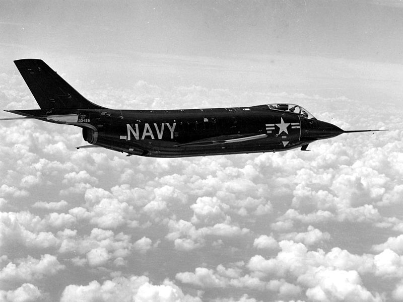McDonnell F-3 Demon (F3H-1N) de l'US Navy en vol