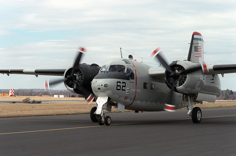 Grumman C-1 Trader (C-1A) de l'US Navy au décollage