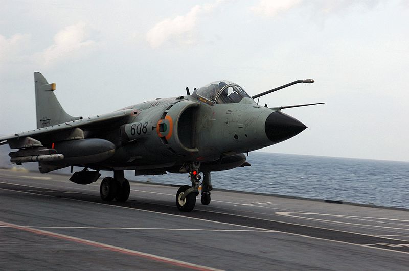 BAe Sea Harrier FRS.51 de la marine indienne sur le pont