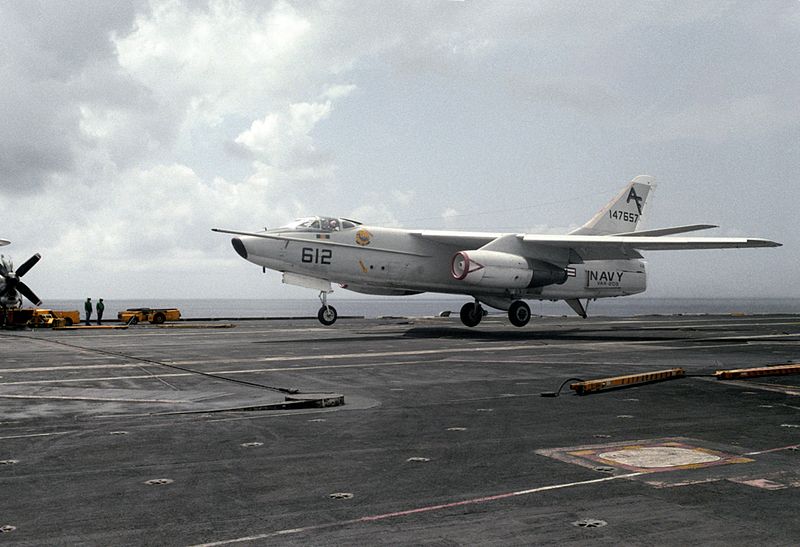 Douglas KA-3B Skywarrior de l'US Navy à l'appontage