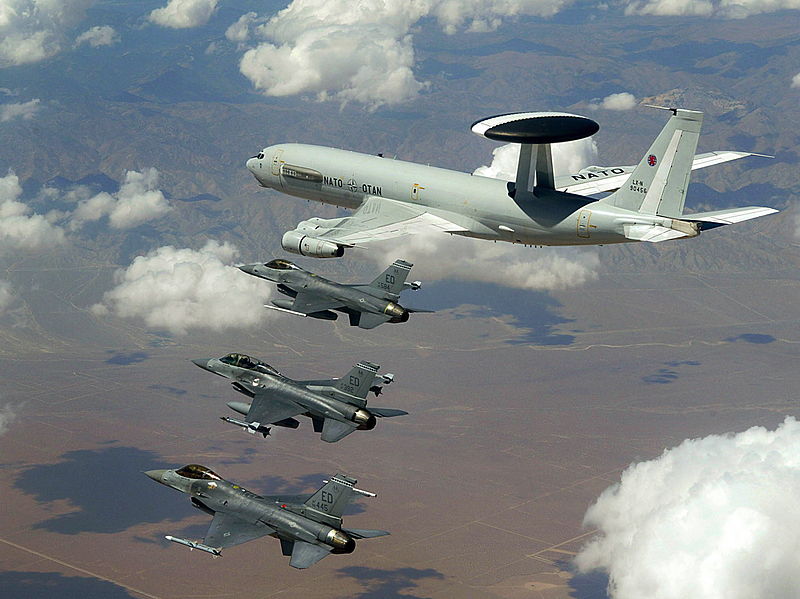 Boeing E-3A Sentry de l'OTAN en vol