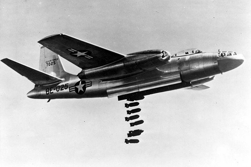 North American B-45A Tornado de l'USAF en bombardement
