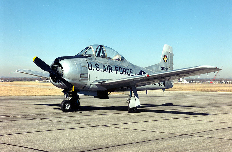 North American T-28A Trojan de l'USAF au sol