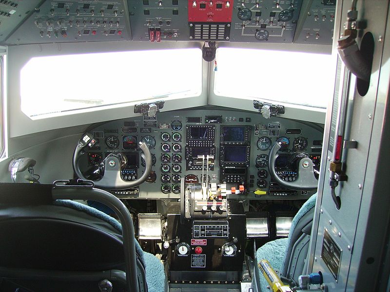 Basler BT-67 - Cockpit