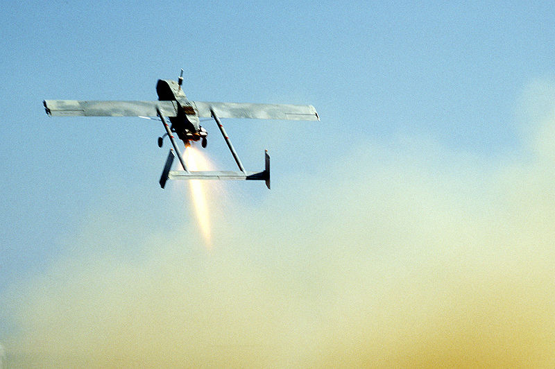 AAI RQ-2A Pioneer catapulté d'un navire