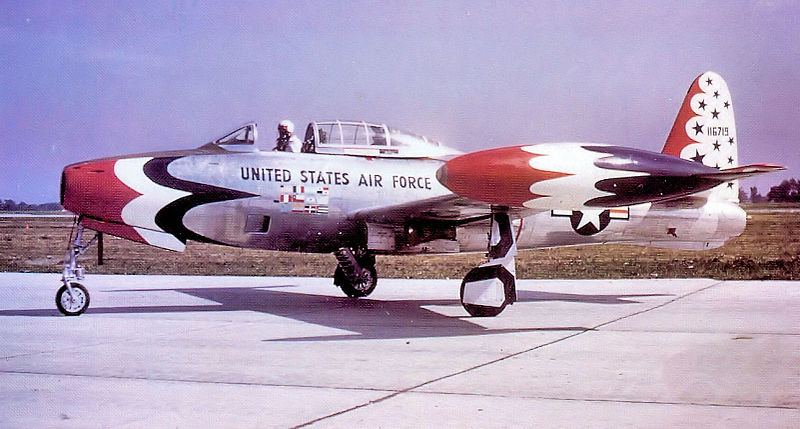 Republic F-84G Thunderjet de la patrouille Thunderbirds au sol
