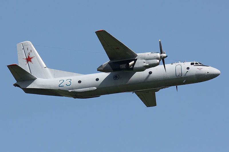 Antonov An-26 de la marine russe en vol
