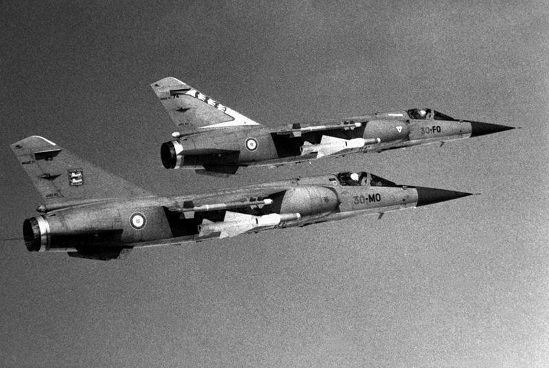 Dassault Mirage F1C français en formation