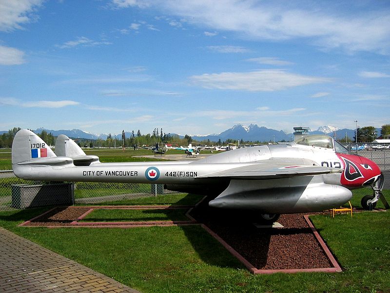 De Havilland DH-100 Vampire F.3 canadien exposé