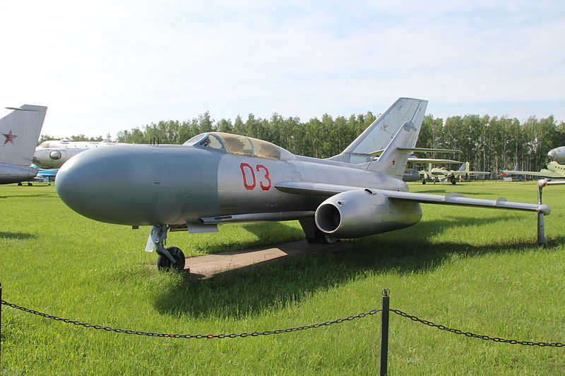 Yakovlev Yak-25M Flashlight vu de face