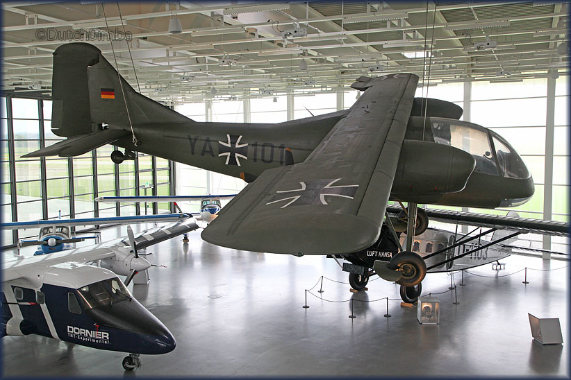 Dornier Do 29 suspendu vu de côté