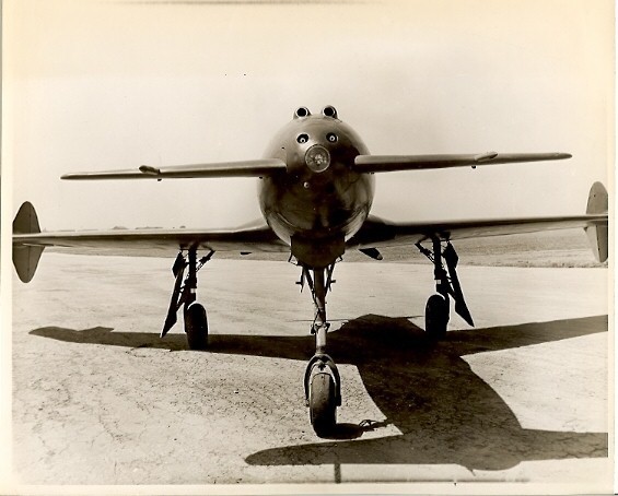 Curtiss XP-55 Ascender vu de front