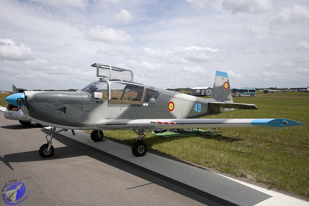 IAR 823 de collection au statique