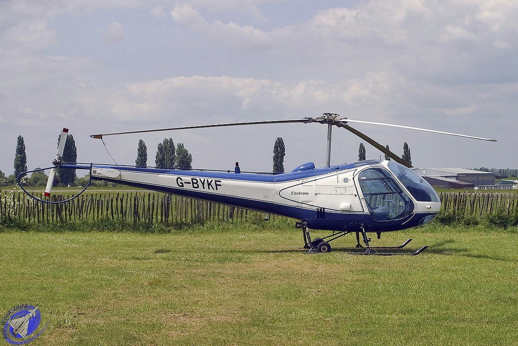 Enstrom F-28F civil de profil