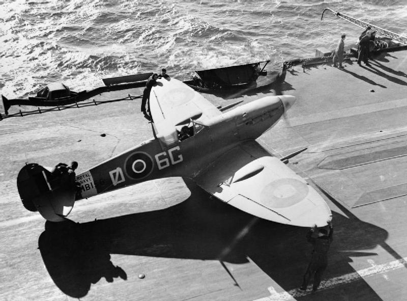 Supermarine Seafire Mk IIc sur le pont