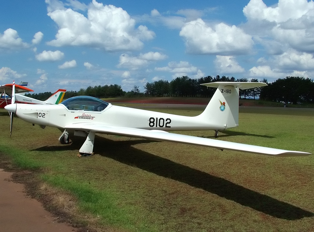 Aeromot AMT-200 Super Ximango (Z-180) brésilien