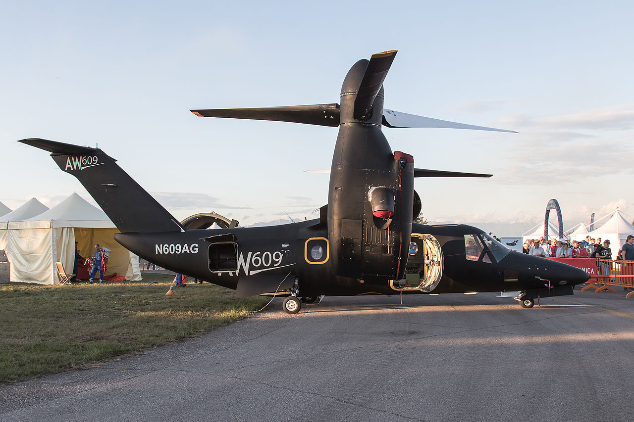 AgustaWestland AW609 - Prototype n°2 au sol de profil