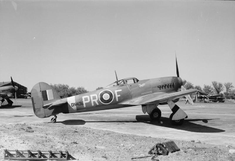 Hawker Typhoon Mk IB de la RAF au sol