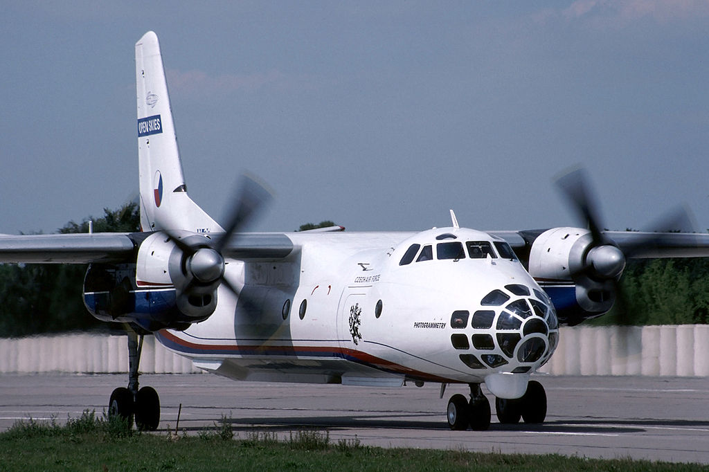 Antonov An-30 Clank tchèque