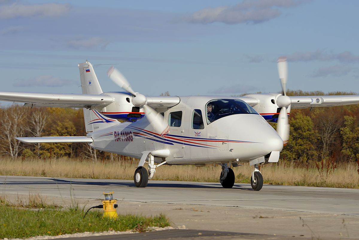 Tecnam P2006T civil vu de l'avant