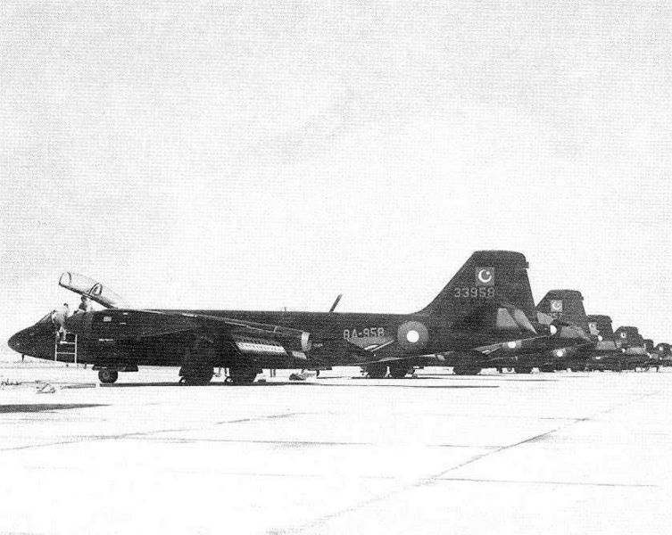 Martin B-57 Night Intruder pakistanais