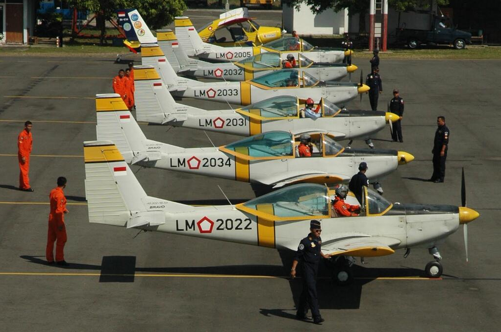 SIAI AS-202/18A Bravo indonésiens