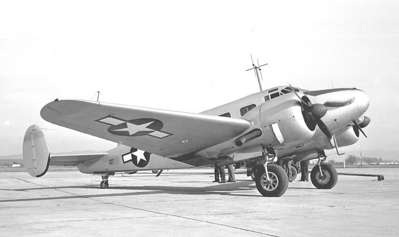Beech 18 (SNB-3Q) de l'US Navy