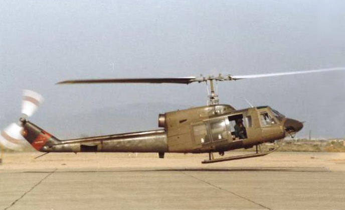 Bell 214B omanais