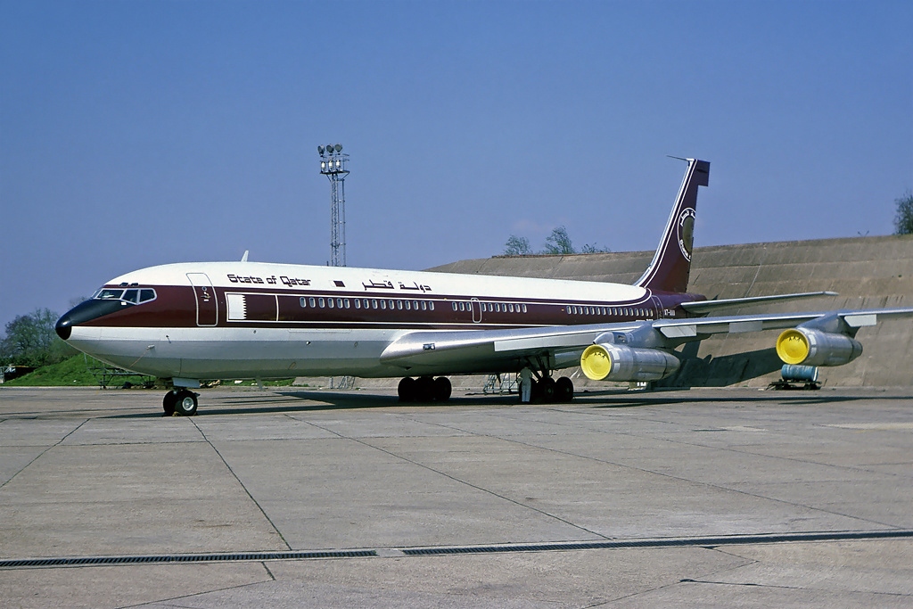 Boeing 707-3P1C qatari