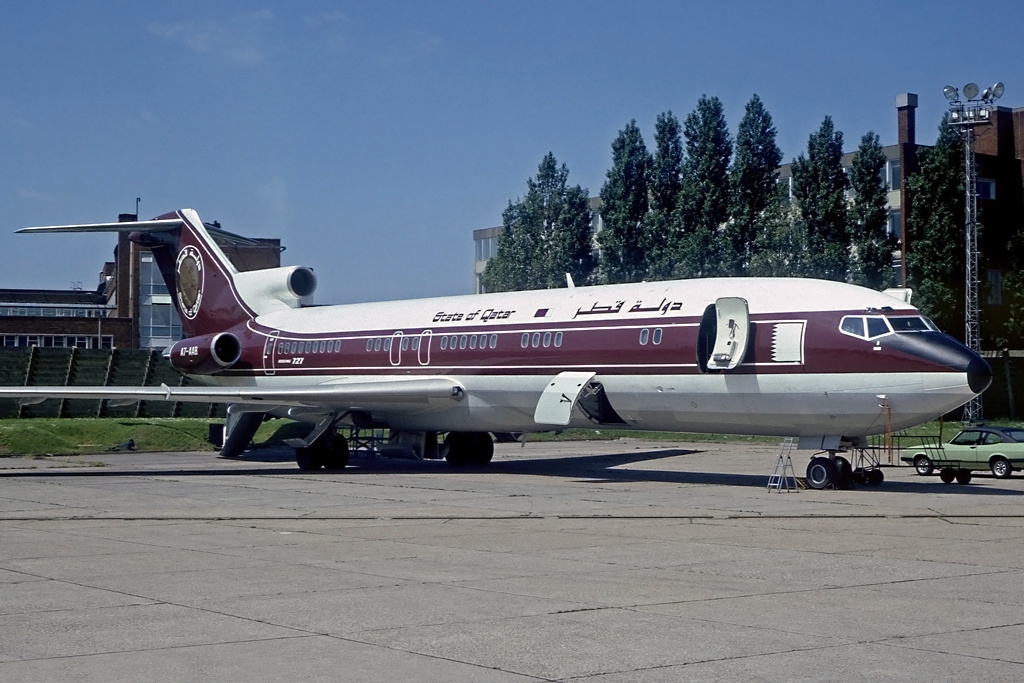 Boeing 727-2P1 qatari