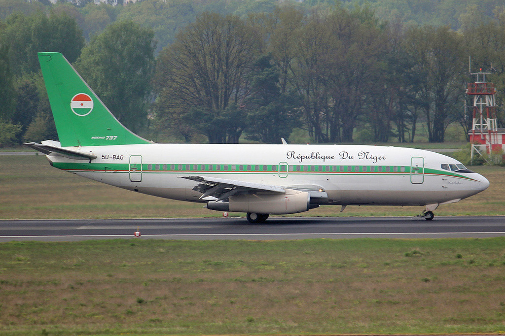 Boeing 737-2N9C nigérien