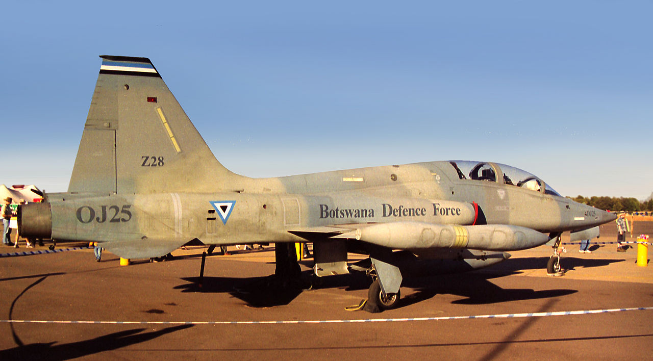 Canadair CF-5D Freedom Fighter (BF-5D) botswanais