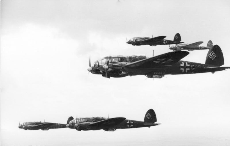 Heinkel He 111 de la Luftwaffe en formation