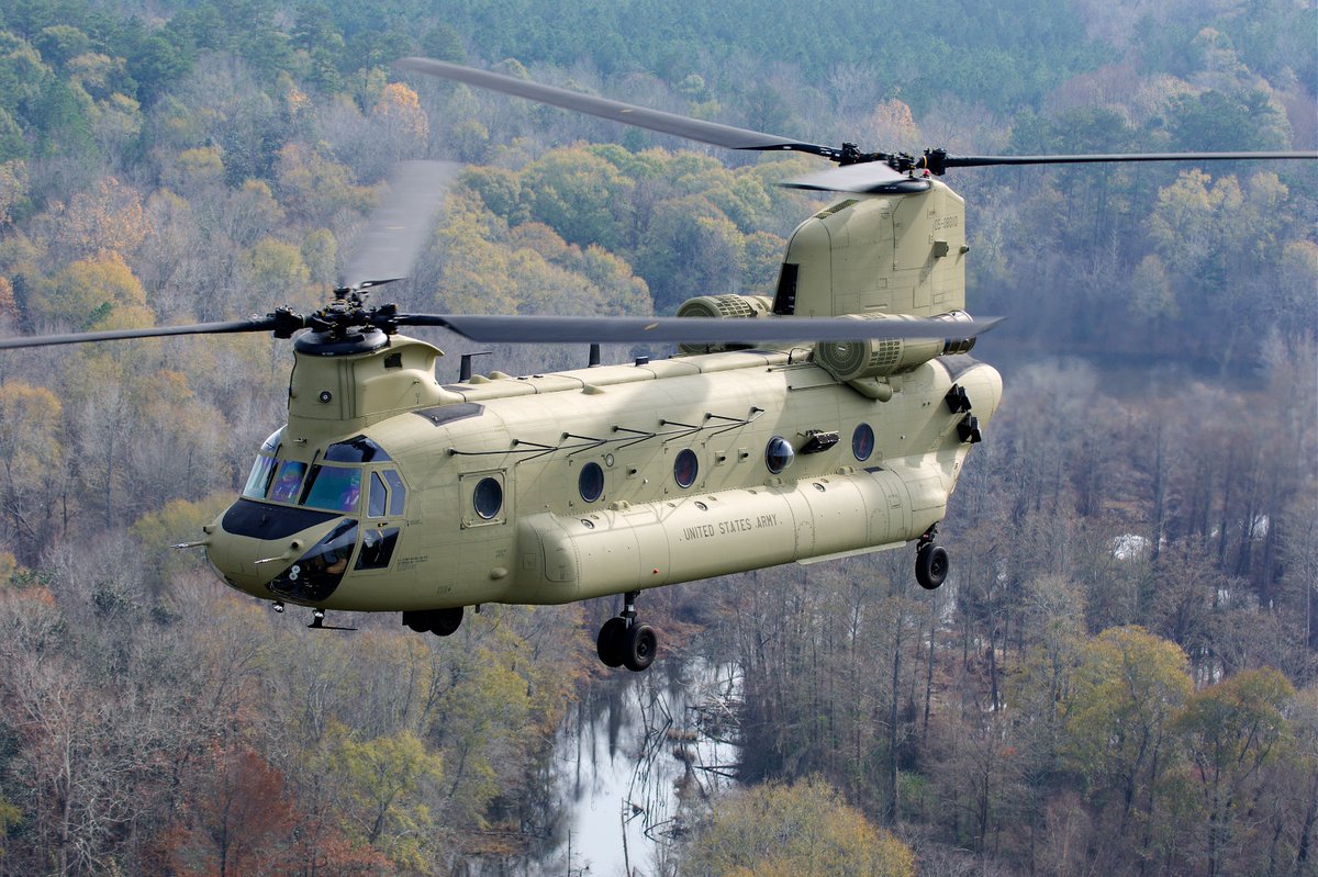 Boeing-Vertol CH-47F Chinook de l'US Army en vol