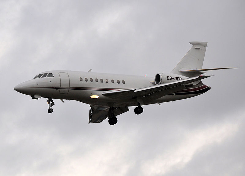 Dassault Falcon 2000 civil en vol train sorti