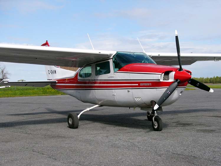 Cessna 210 Centurion (T210L) civil
