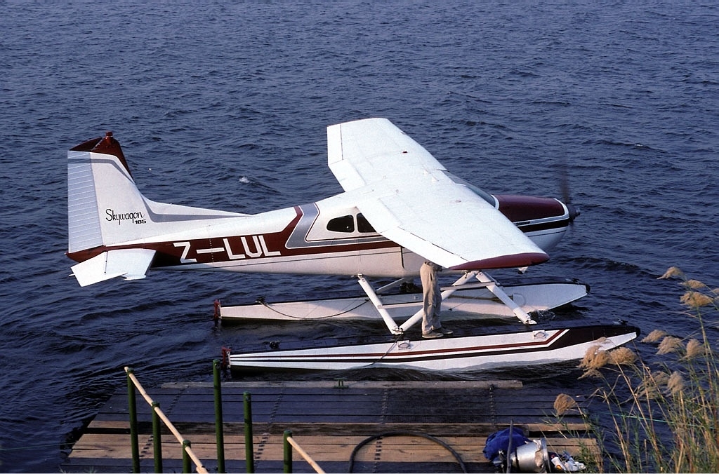 Cessna 185B Skywagon hydravion