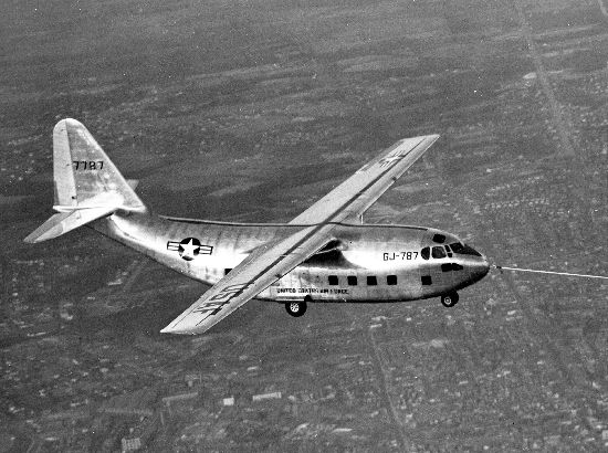 Fairchild C-123 Provider (Chase XCG-20) en vol