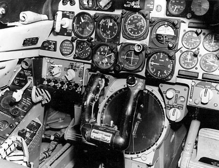 Convair F-106A Delta Dart - Cockpit