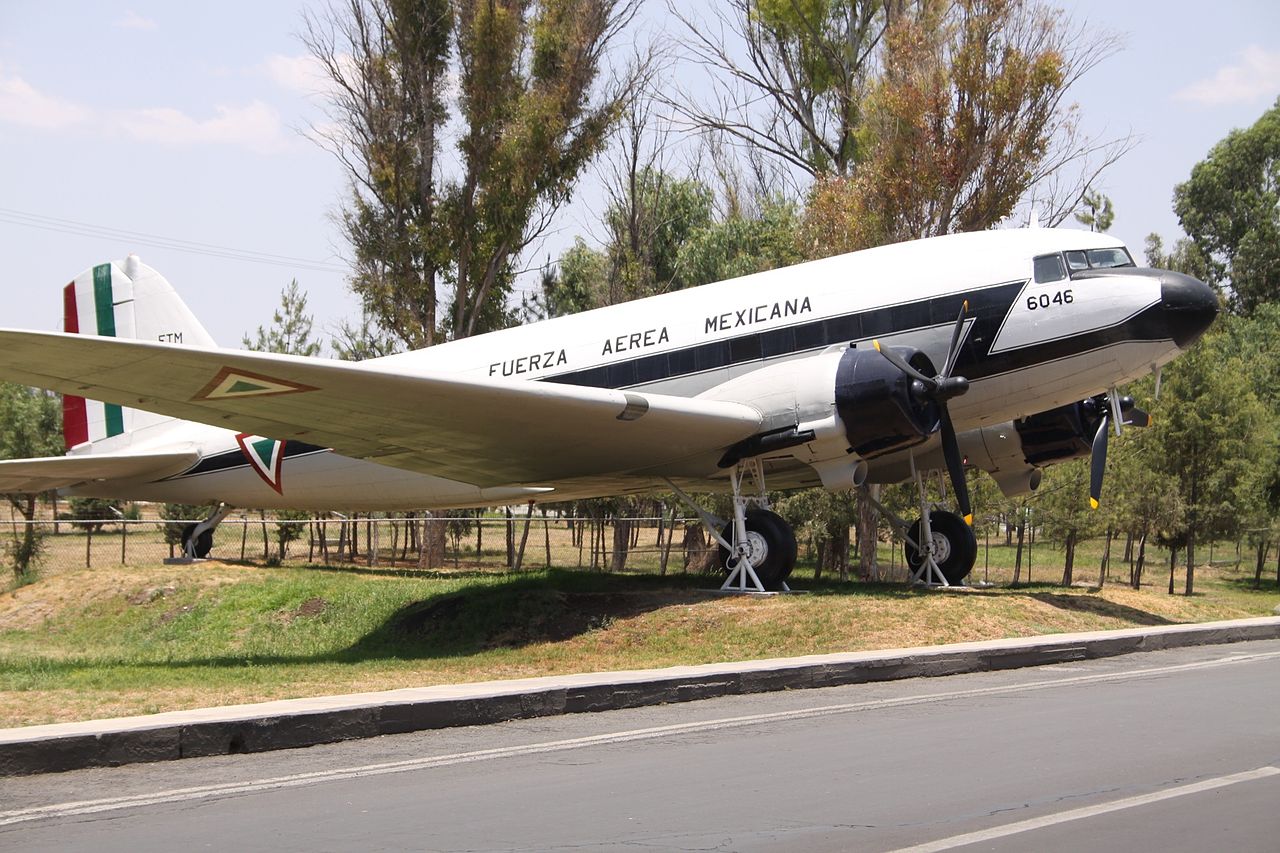 Douglas C-47A Dakota mexicain