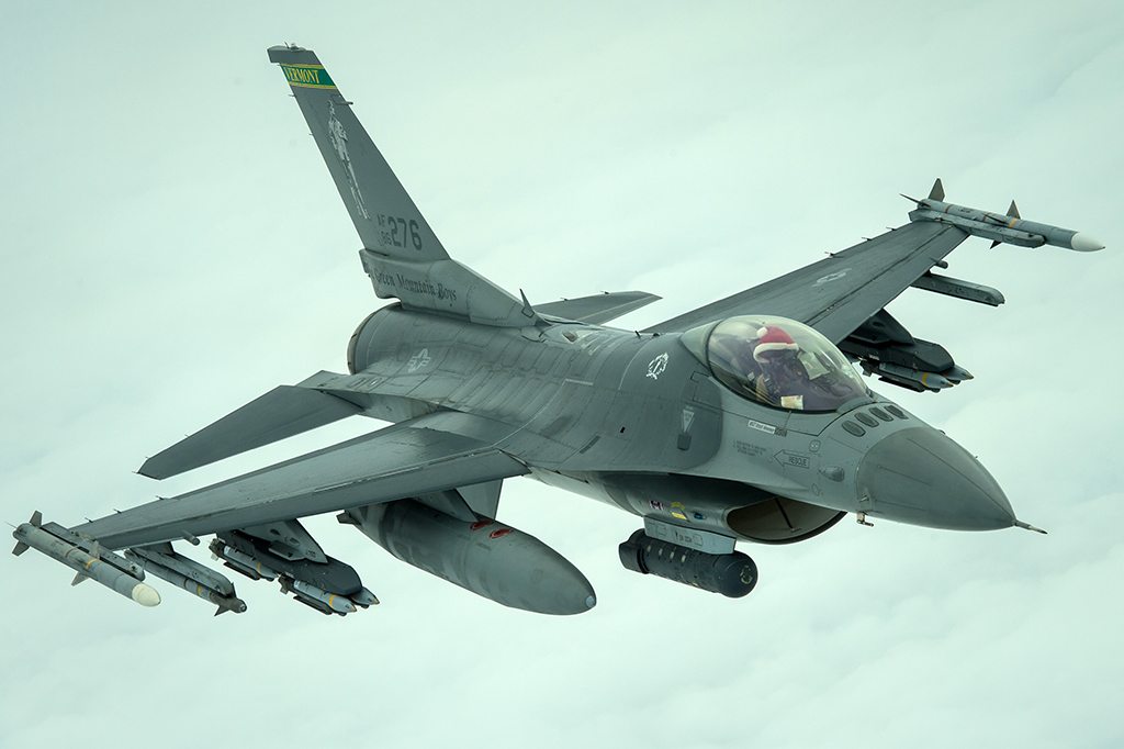 General Dynamics F-16C Block 30