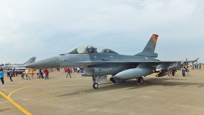General Dynamics F-16B taïwanais