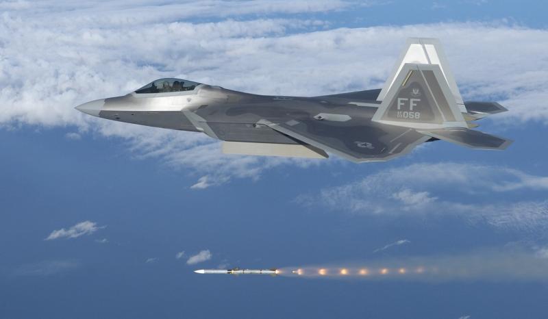 Lockheed-Martin F-22A Raptor de l'USAF tirant un missile