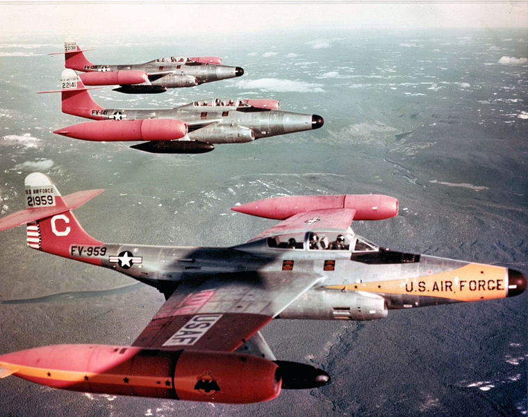 Northrop F-89D Scorpion de l'USAF en formation