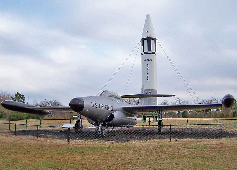 Northrop F-89J Scorpion de l'USAF exposé