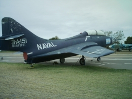 Grumman F-9F-8T Cougar de la marine argentine