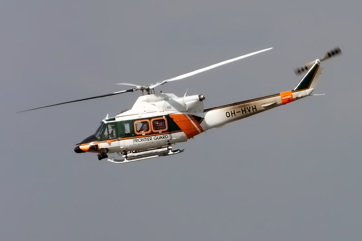 Agusta/Bell AB 412HP des garde-frontières finlandais