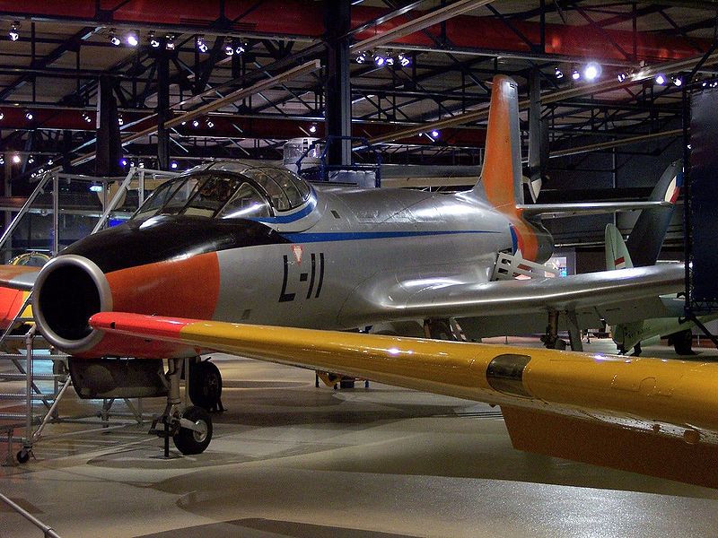 Fokker S-14 Machtrainer néerlandais exposé
